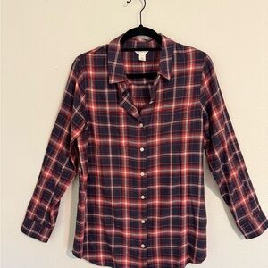 Caslon Women's Red, Navy and White Plaid Long Button-Down Shirt